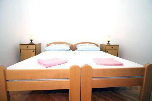Apartment With 2 Bedrooms In Tisno With Wifi