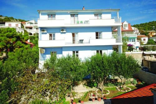 Apartment With 2 Bedrooms In Tisno With Wifi