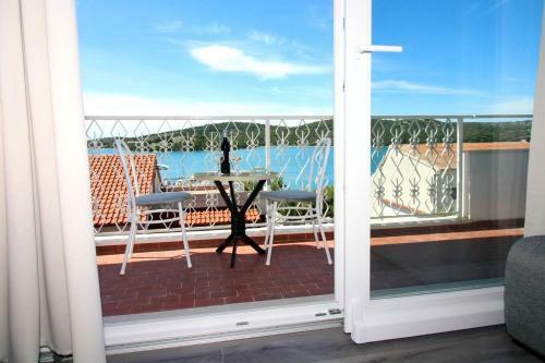Apartment With One Bedroom In Tisno With Wifi