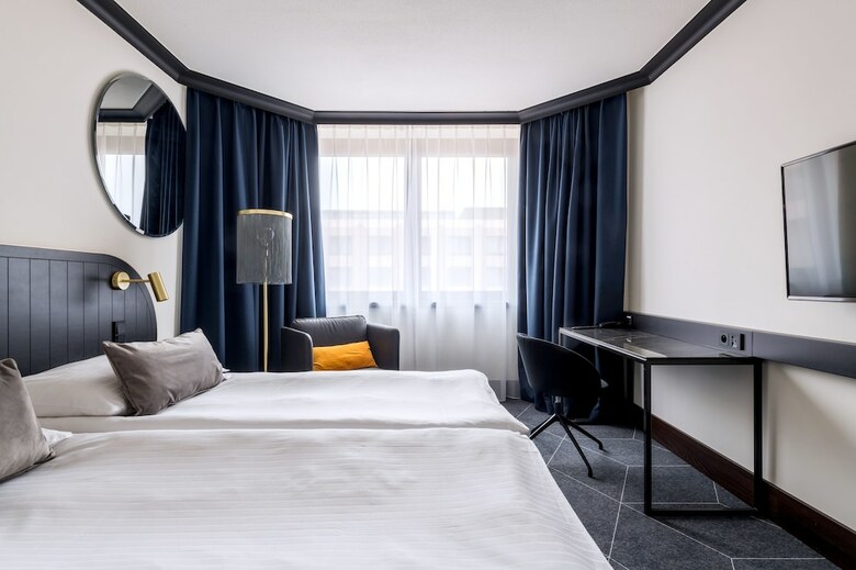 Hotel Diplomat