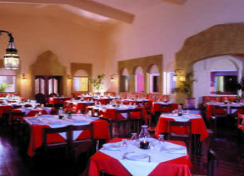 The Iron Gate Hotel & Suites