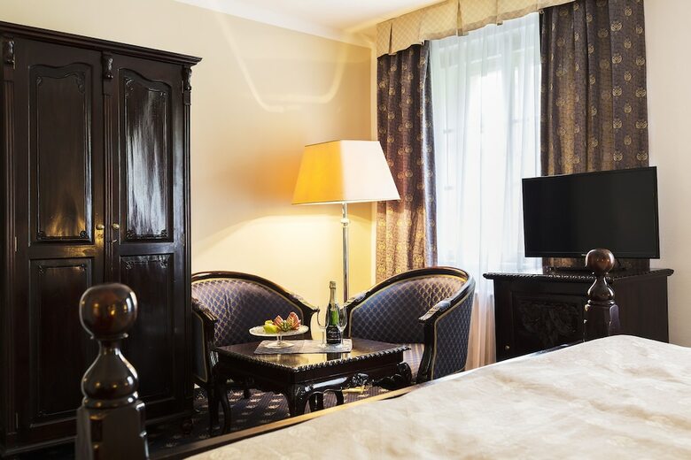 Pytloun Old Armoury Hotel Prague, Star� Zbrojnice
