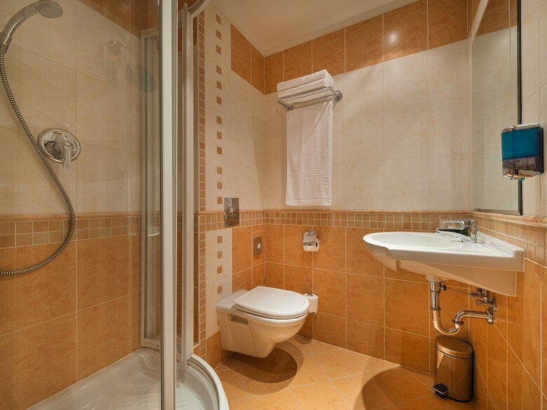 Ea Hotel Rokoko