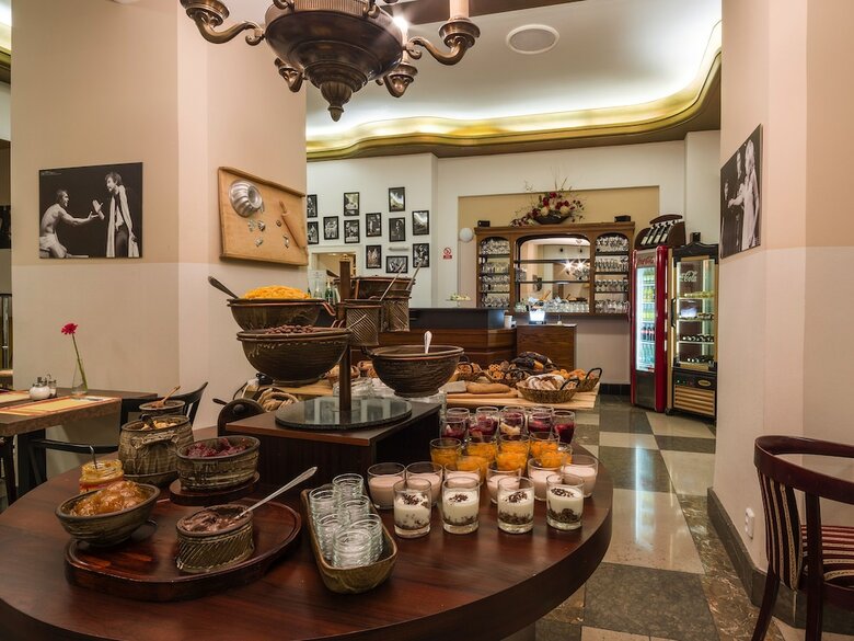 Ea Hotel Rokoko