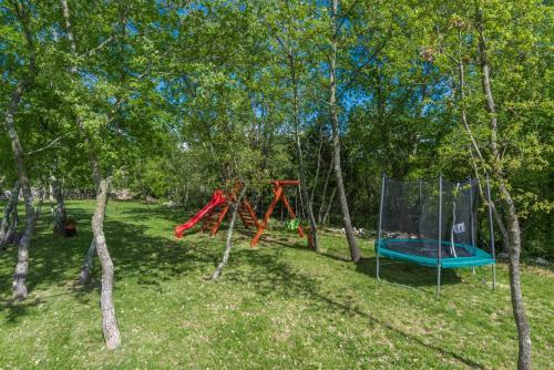 Villa Gardenia With Pool, Garden And Jacuzzi