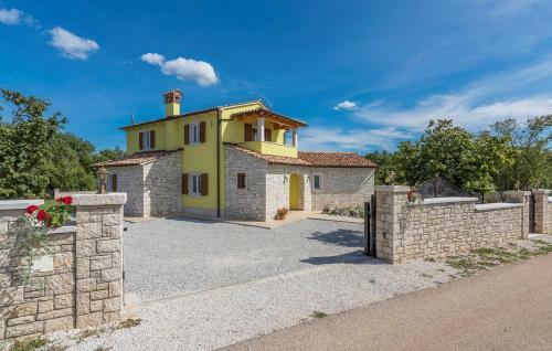 Villa Gardenia With Pool, Garden And Jacuzzi