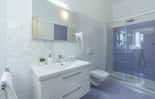 Villa Gardenia With Pool, Garden And Jacuzzi