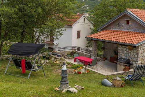 Old Stone House