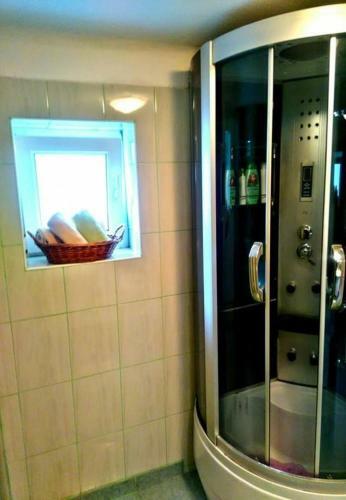 Holiday Home Tomislav-100m From Sea