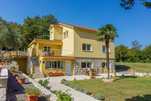 Apartamentos Emaris