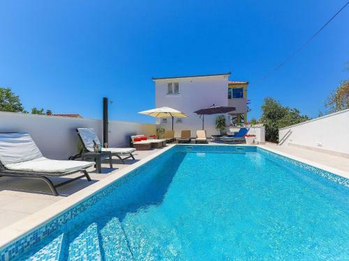 Villa With Private Pool And Sea View