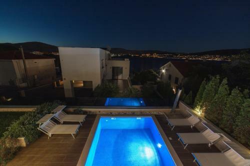 Beachfront Villa Sunce On Ciovo Island