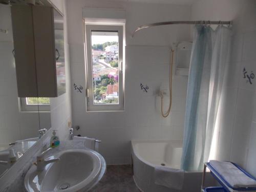Apartmenthouse Trogir (4236)