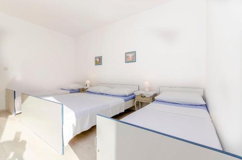 Apartments Tomislav