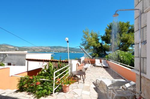B - Apartment With Terrace With The Sea View