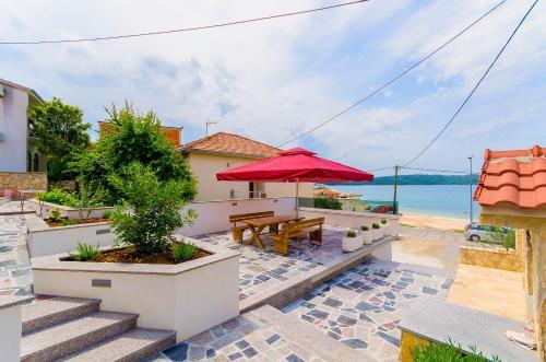 Apartments Karlo