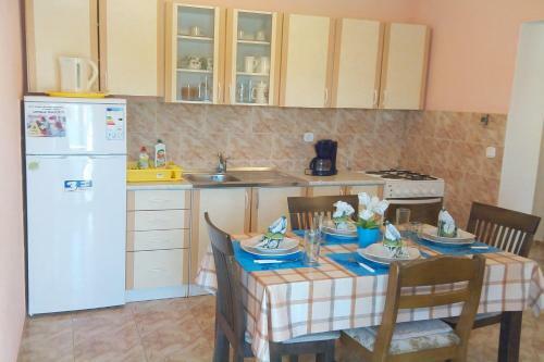 Sea View Apartments - 100 M To Beach - Tanya V