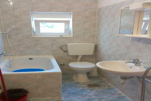 Sea View Apartments - 100 M To Beach - Tanya V
