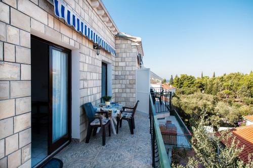 Apartments Doris-trpanj