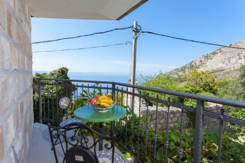 Holiday House Jasminka In Tucepi, Sea View