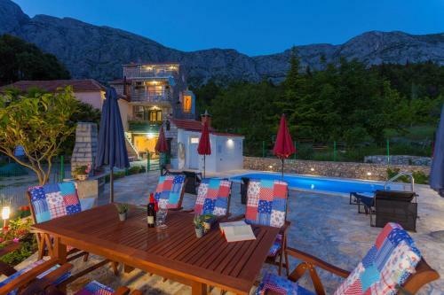 Villa Ljubini Dvori In Tucepi, Private Pool