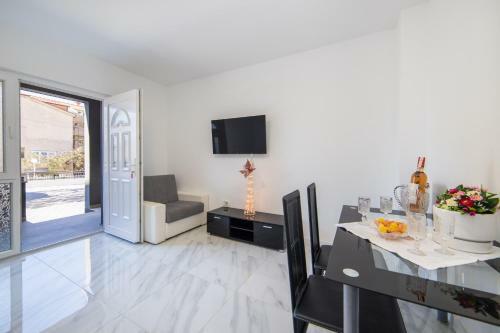 Apartments Villa Astrid