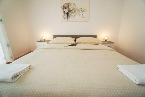 Hostal Apartments Maslina