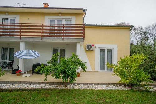 Hostal Apartments Maslina