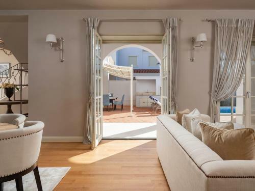 Gorgeous Villa In Vabriga With Private Pool & Garden