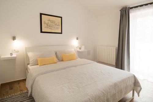 Apartment Bruneta With Sea View