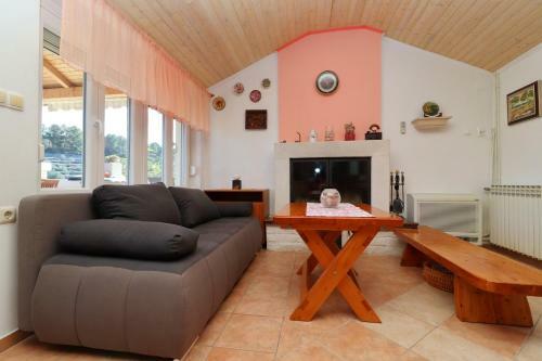 Stone House Horizont