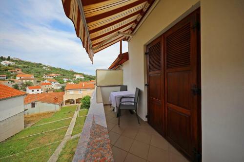 Hostal Kne? Mali I?