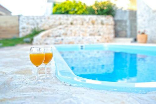 Heritage House With Heated Pool Vrime