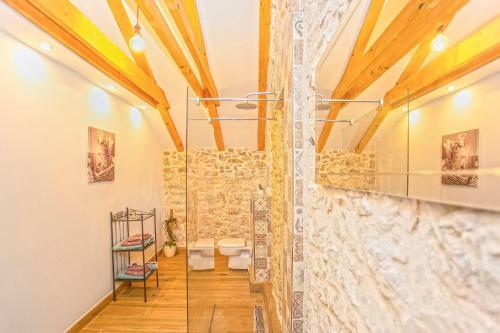 Heritage House With Heated Pool Vrime