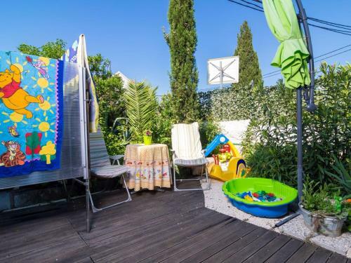 Aesthetic Holiday Home In Plano With Private Terrace