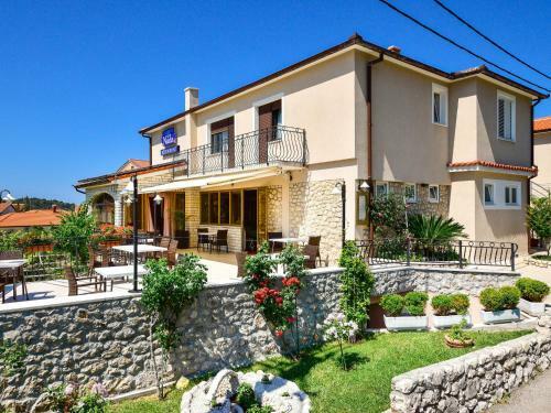 Apartment Nada-1