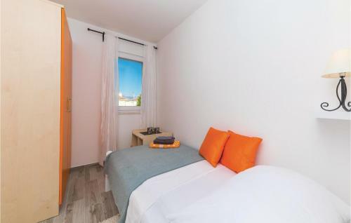 Six-bedroom Holiday Home In Kastel Stafilic