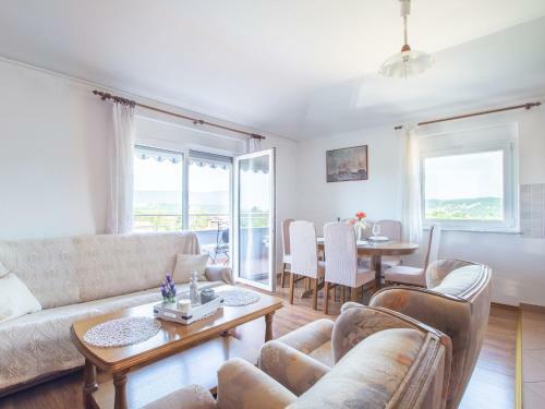 Modern Apartment In Vi?kovo With Balcony