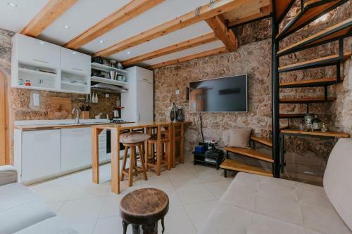 Villa Casa Del Mar In Stani?i With Sea Views