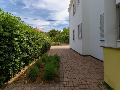Alluring Apartment In Suko?an Near Sea