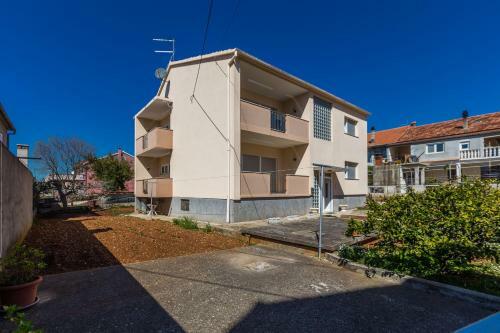 Oleander Apartment