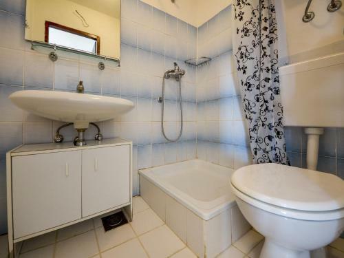 Apartment Adria-2