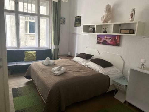 Bed & Breakfast Butterfly Home Danube