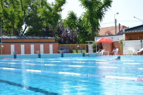 Bed & Breakfast Cvse Clubh�z �s Panzi�