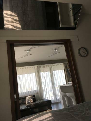 Hostal Calypso Lakeside Rooms & Lux Apartments