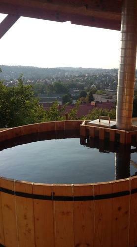 Bed & Breakfast J�nkahegyi Gyuri Cs�rda �s Panzi�