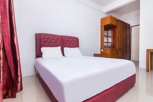 Hotel Oyo Life 2672 Athaya Kost