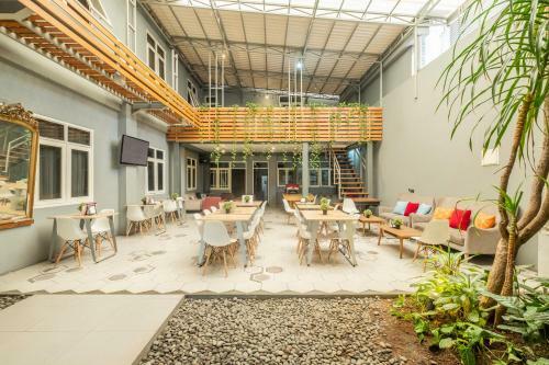Oyo 2329 Hotel Nyland 3 Cijagra