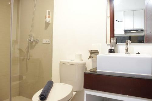 Comfy Studio Apartment At Tamansari Tera Residence By Travelio