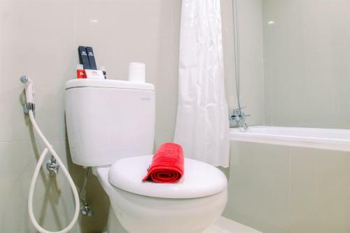 Spacious Studio Apartment @ Azalea Suites By Travelio